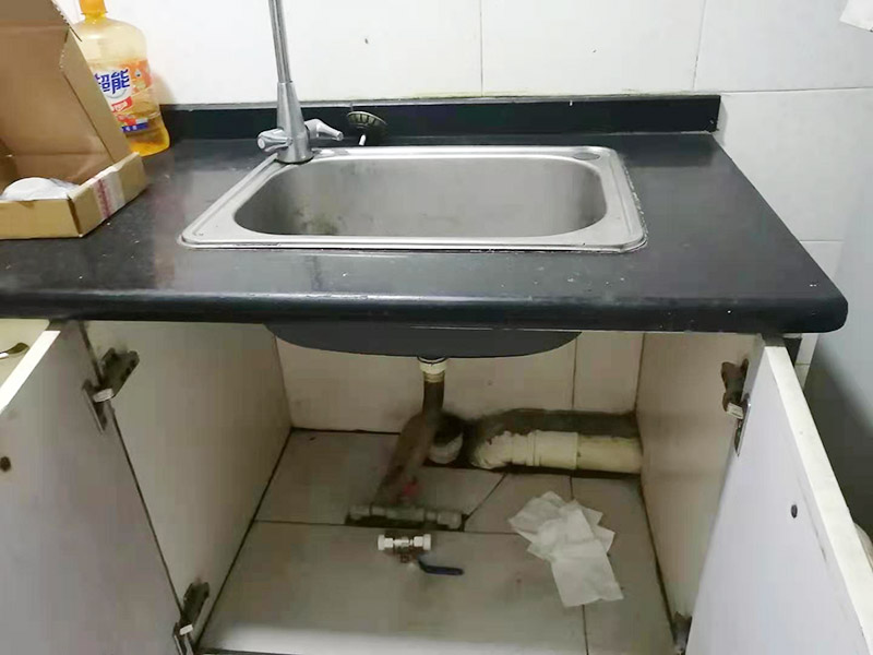 安裝燈具的師傅電話，吊燈、客廳燈和壁燈分別有什么安裝不同之處