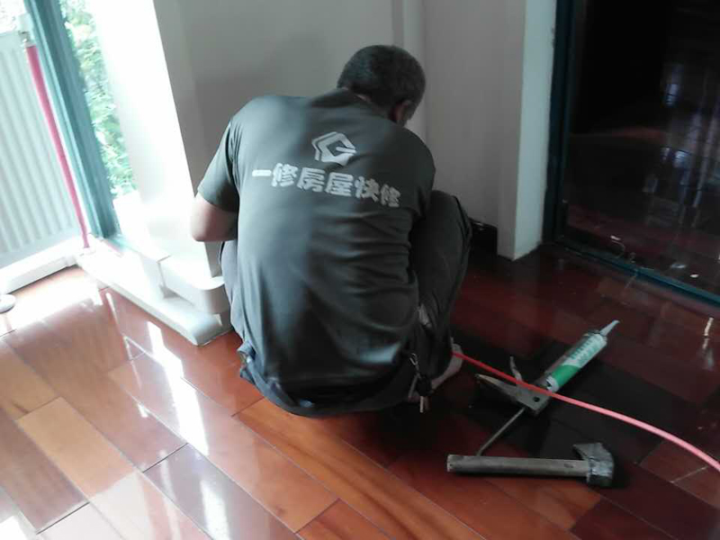 踢腳線安裝知識(shí)科普，實(shí)木踢腳線應(yīng)留伸