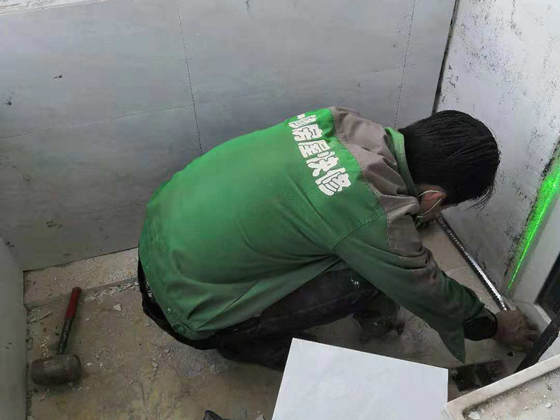 家里廚房水管地面滲水怎么辦，家里廚房