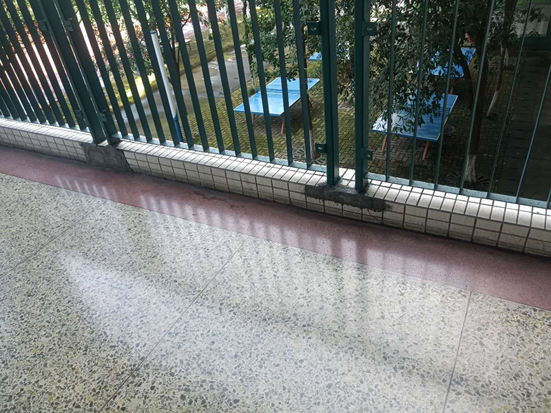 生活陽臺地面漏水危害，全新的防水地面