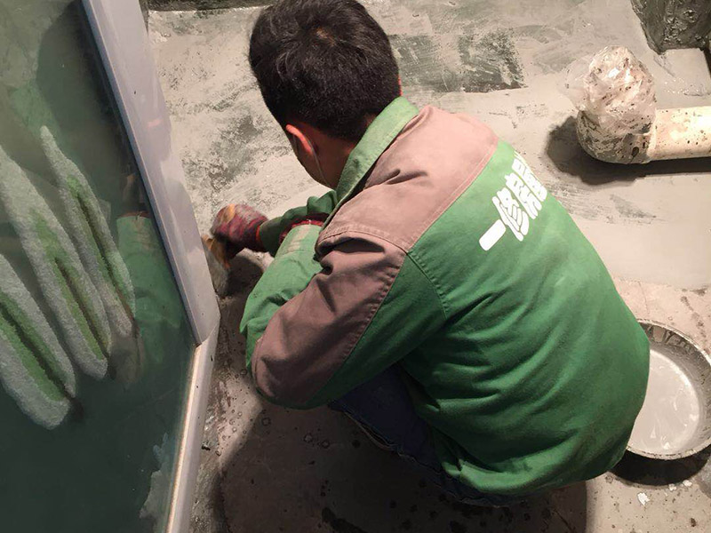 不知道防水做好后怎么做保護(hù)層，廣州裝